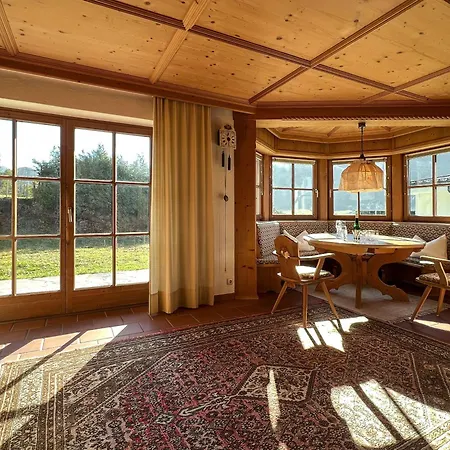 Chalet Horn By Managers Holiday home *